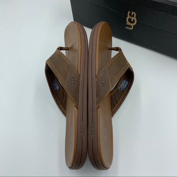 Ugg Men’s Seaside Leather Flip Flop - Picture 7 of 8